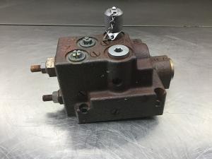 Liebherr Regulating Valve